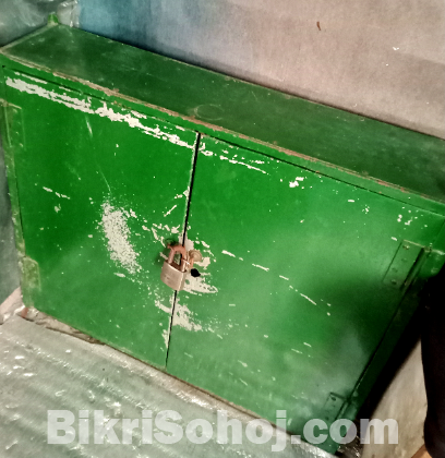 মিনি আলমারি